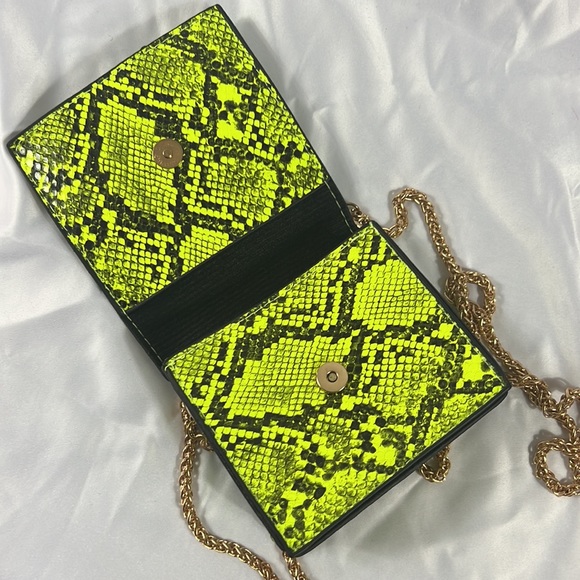 neon yellow snake print heels with matching purse shoes size 7 - Picture 6 of 7